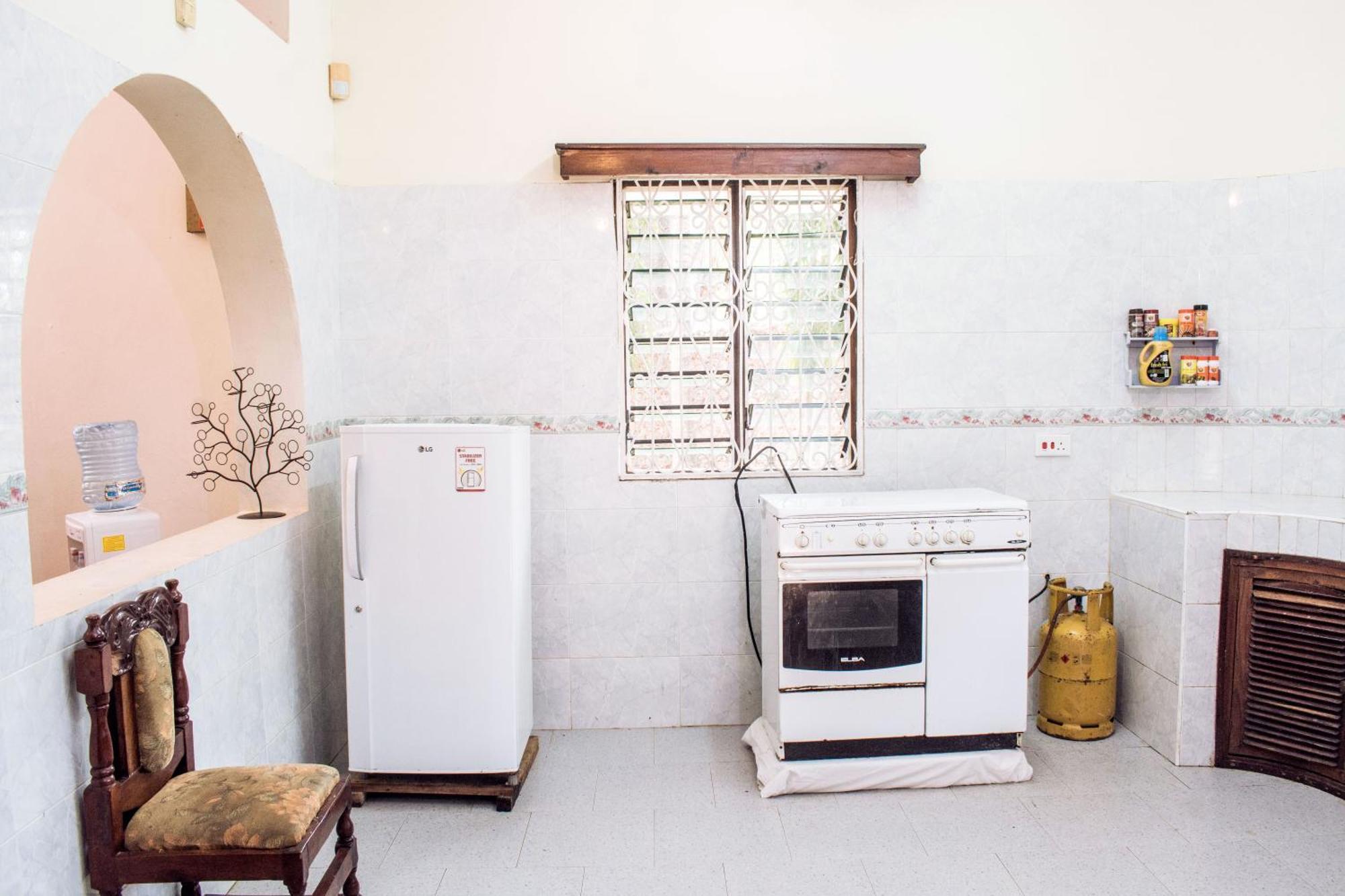 דיאני ביץ' Kijani Cottages In Diani מראה חיצוני תמונה