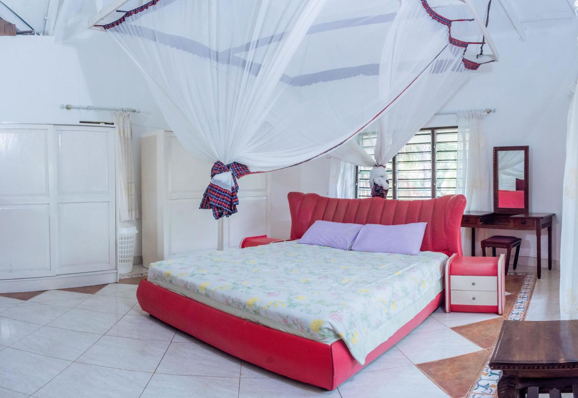 דיאני ביץ' Kijani Cottages In Diani מראה חיצוני תמונה