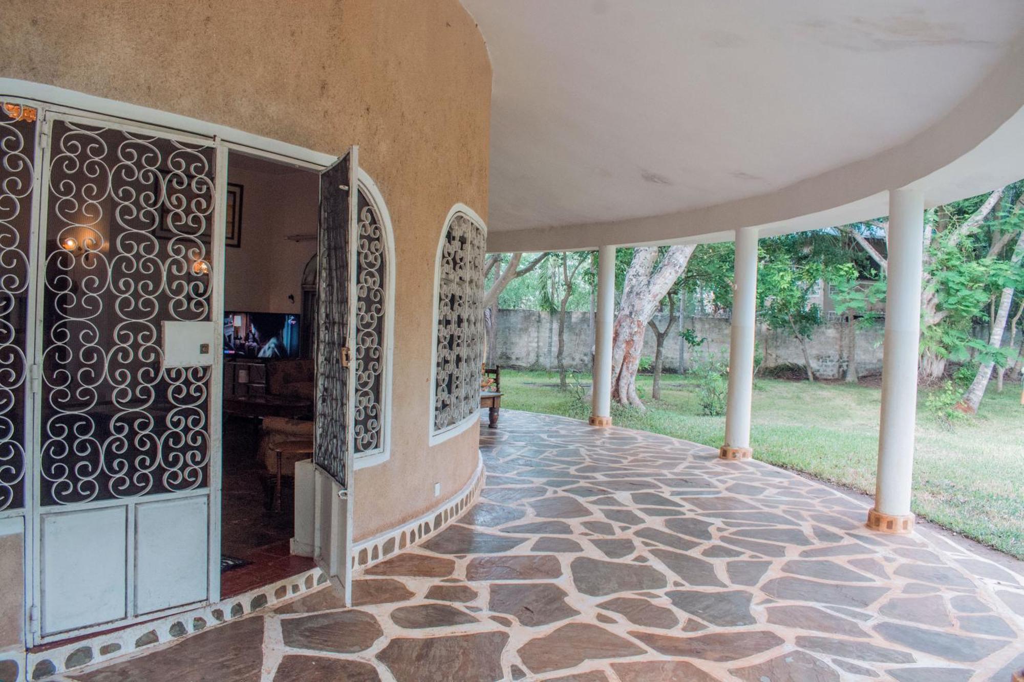 דיאני ביץ' Kijani Cottages In Diani מראה חיצוני תמונה