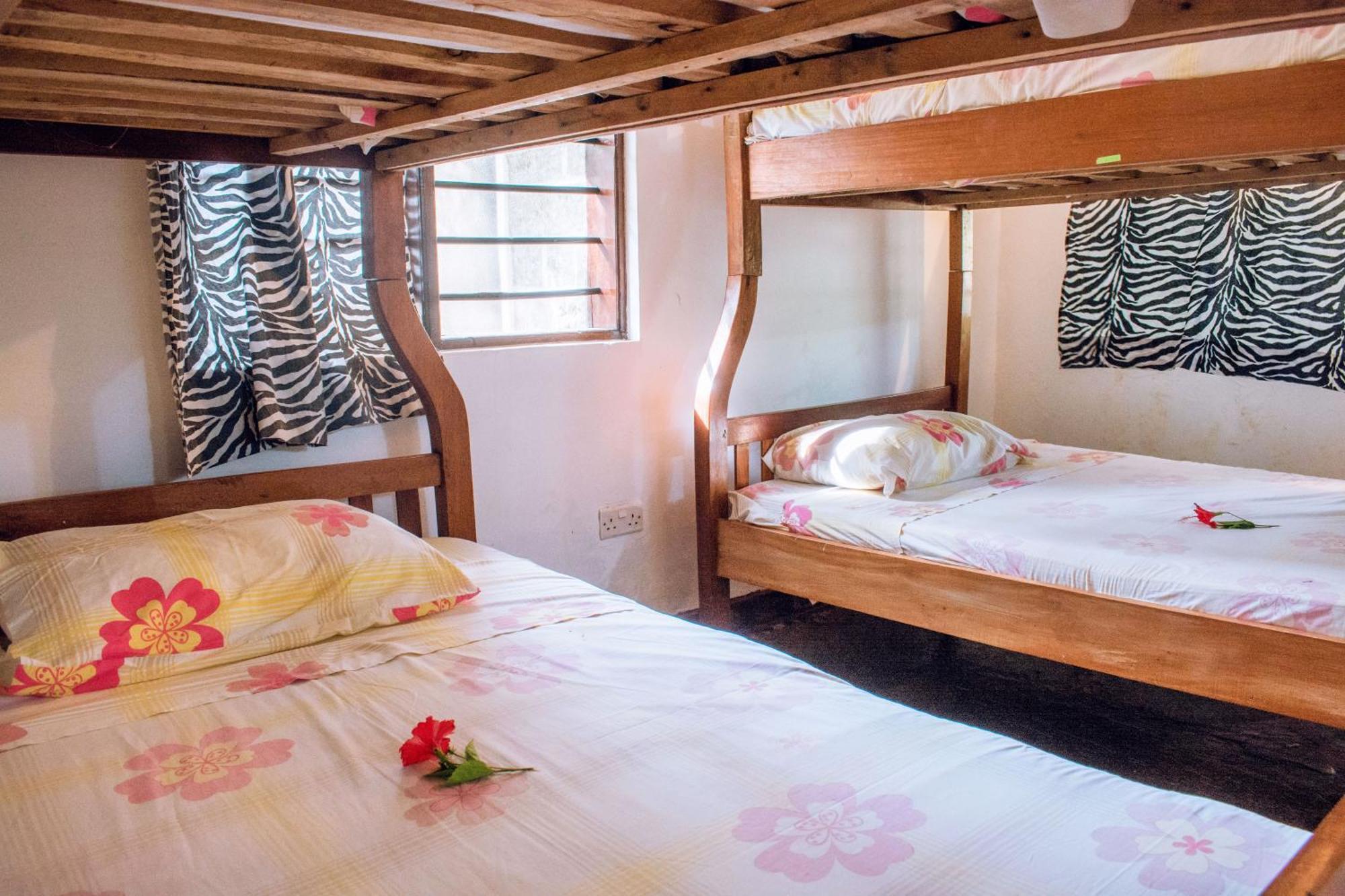דיאני ביץ' Kijani Cottages In Diani מראה חיצוני תמונה