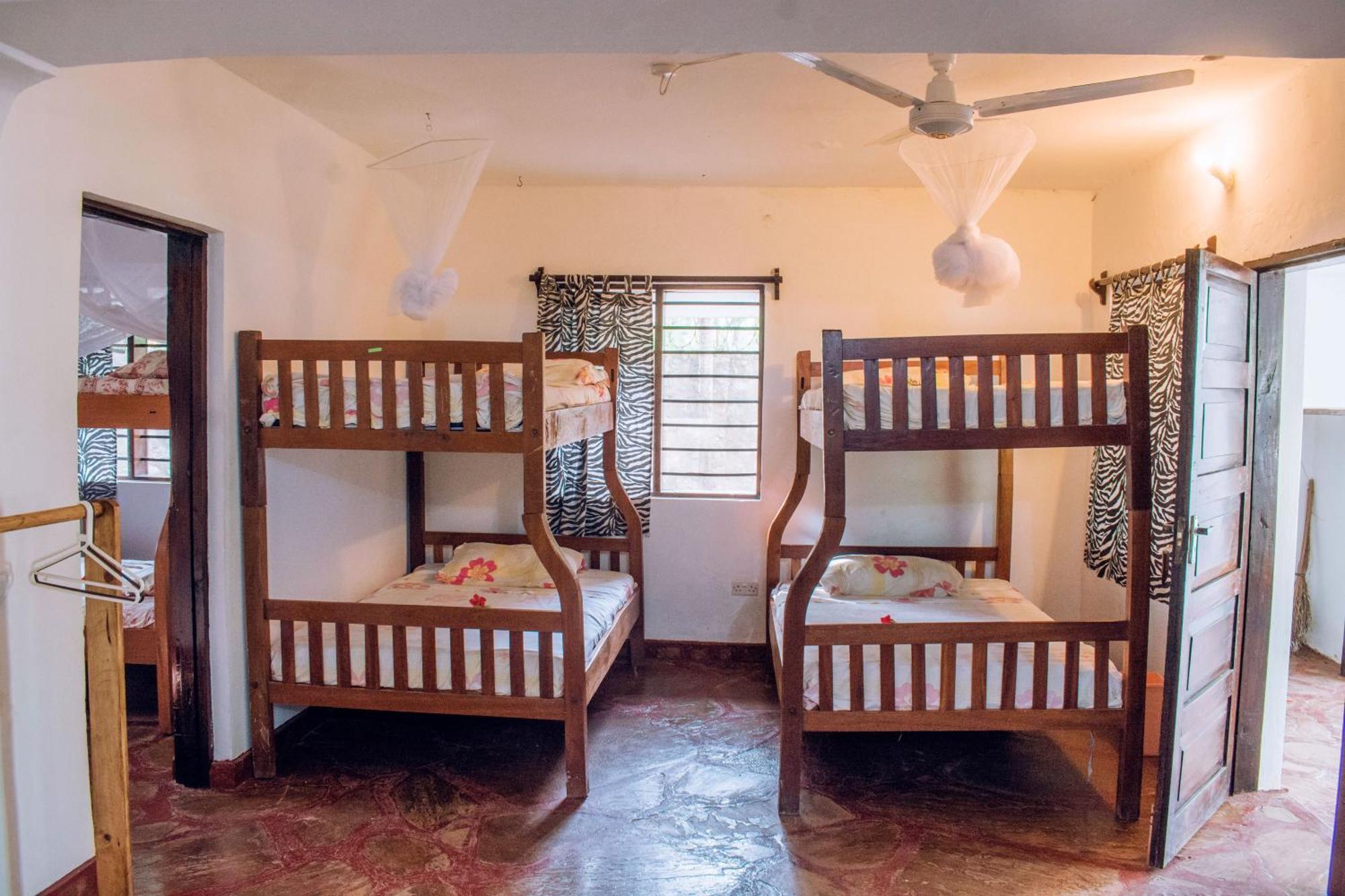 דיאני ביץ' Kijani Cottages In Diani מראה חיצוני תמונה