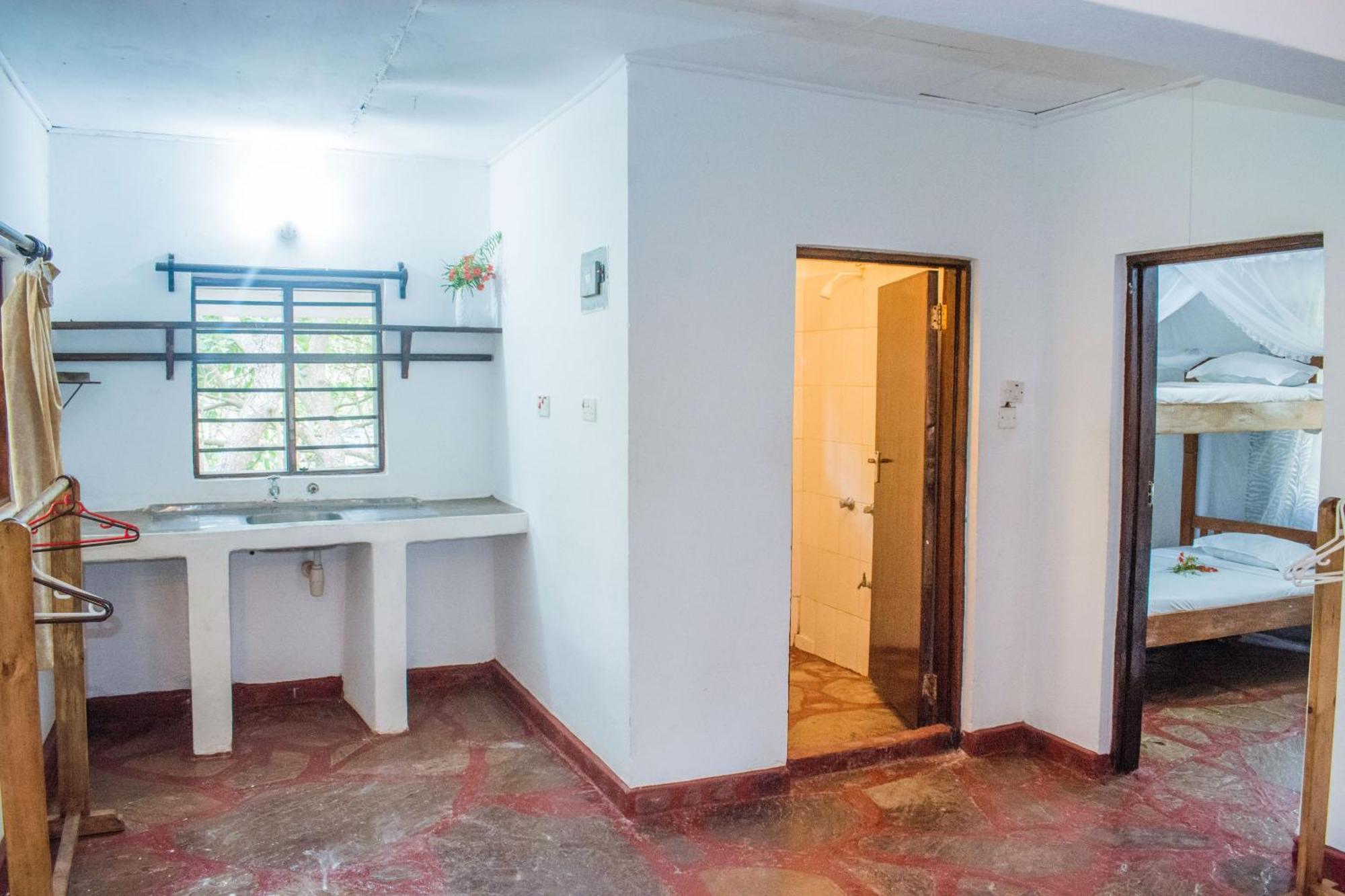 דיאני ביץ' Kijani Cottages In Diani מראה חיצוני תמונה